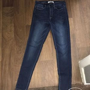 Dark skinny jeans